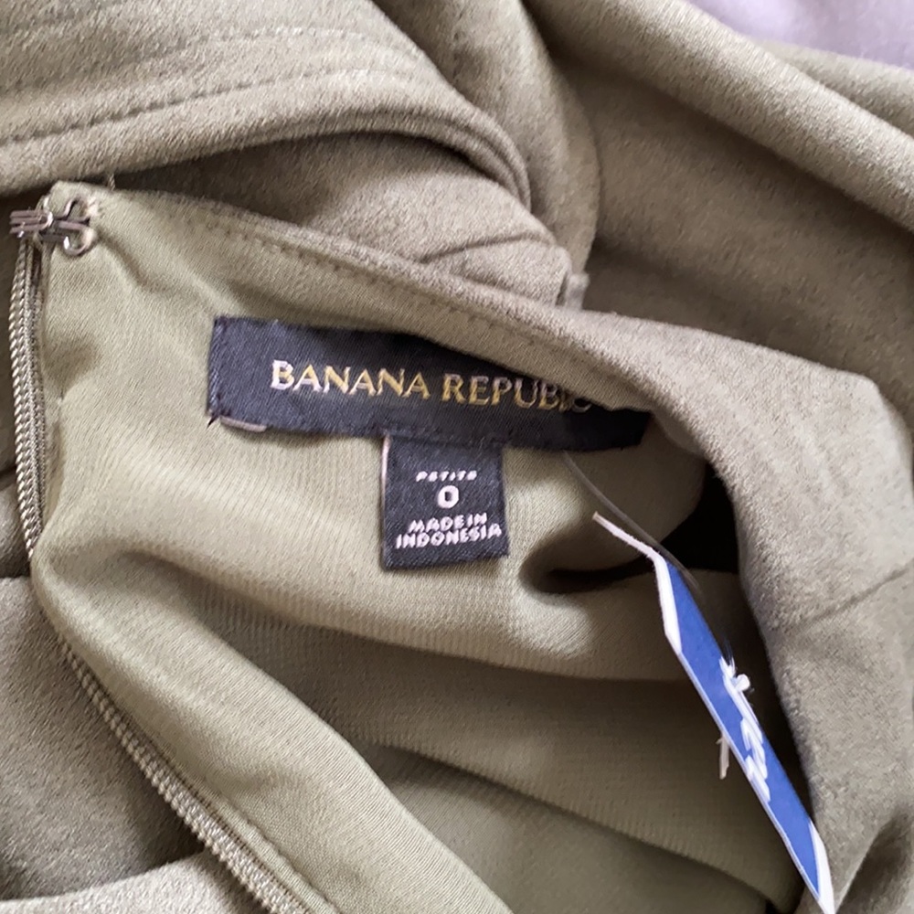 Banana republic Jumpsuit forest green Sleeveless. Size 0 petite Suede s - Picture 10 of 14